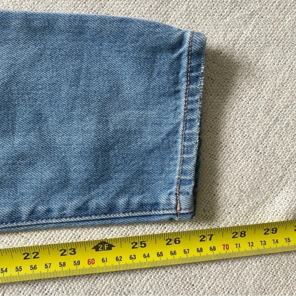 NWT AMERICAN Eagle Light Wash Girlfriend High Rise 100% Cotton Jeans  Size 0 Reg - Picture 12 of 13